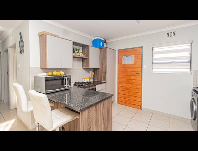 3 BEDROOM HOUSE FOR SALE IN SKY CITY
